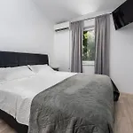 Aurea Mare Makarska-3br, Sea View & Prime Location Appartamento *